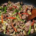 5 lỗi thường gặp khi xào thịt bò khiến bị dai