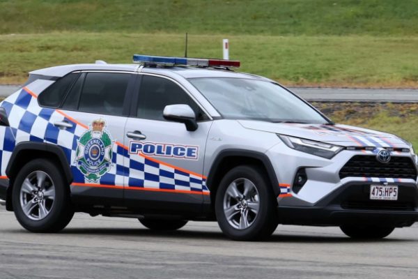 Pin Toyota Hybrid quá nhiệt khi dùng cho xe cảnh sát
