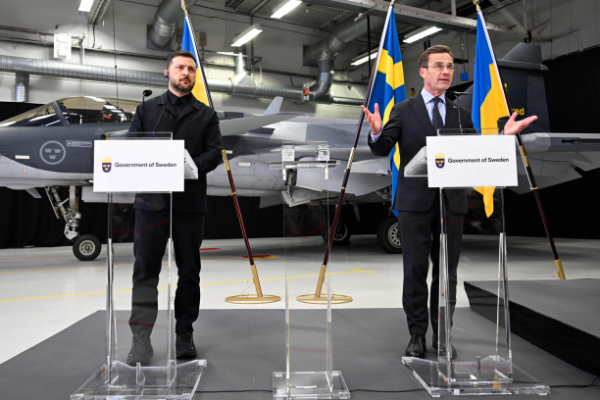 Ukraine muốn tiêm kích nào “vượt trội F-16”?