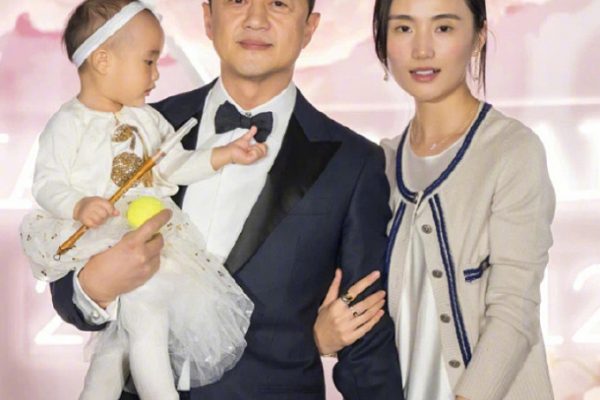 Lý Á Bằng: Cuộc hôn nhân thứ hai tan vỡ