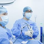 Polyp mũi tái phát: Lấp kín hốc mũi người đàn ông