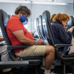 Ghế máy bay ngày càng nhỏ: Nỗi lo của hành khách