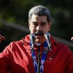 Venezuela đình chỉ thỏa thuận khí đốt với Trinidad & Tobago do chiến hạm Mỹ