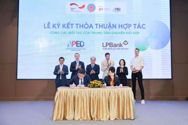 LPBank & APED Hợp Tác Chuyển Đổi Số – Xanh Cho Doanh Nghiệp SME