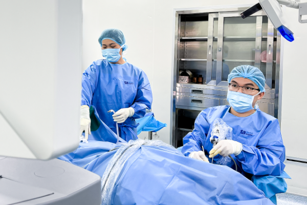 Ù tai sau tiếng ồn lớn: Dấu hiệu thủng màng nhĩ?