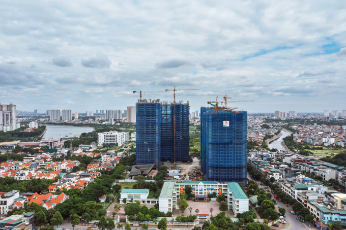 Dự án Hanoi Melody Residences đã cất nóc tòa đầu tiên. Ảnh: HMR