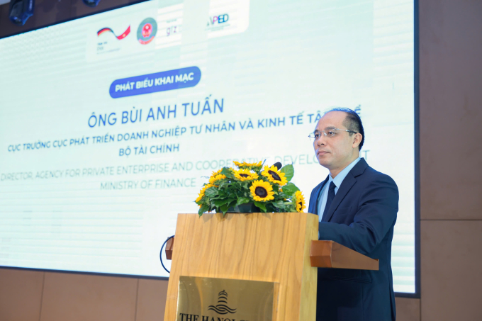 Ông Bùi Anh Tuấn Cục trưởng APED phát biểu tại hội nghị. Ảnh: LPBank