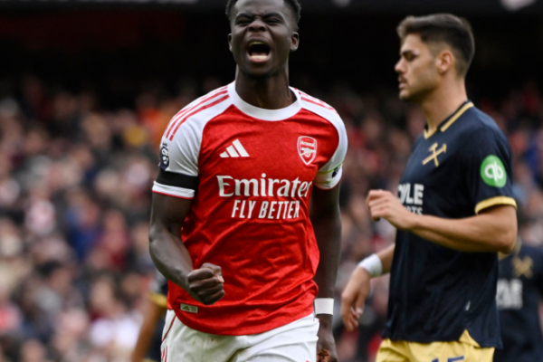 Arsenal Lên Đỉnh Ngoại Hạng Anh: Chiến Thắng Ấn Tượng