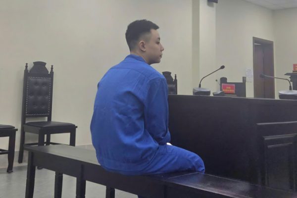 Tống tiền: Bắt cóc em họ lĩnh án