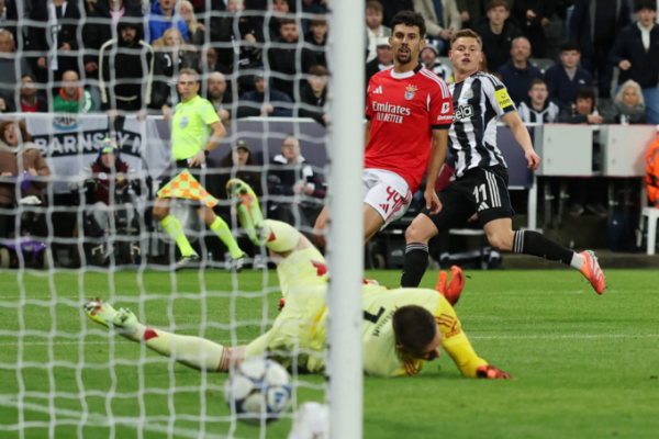 Mourinho Thua Đậm ở Champions League: Thảm Bại Bất Ngờ