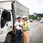 Quốc hội xem xét bỏ quy định giới hạn giờ lái xe mỗi tuần