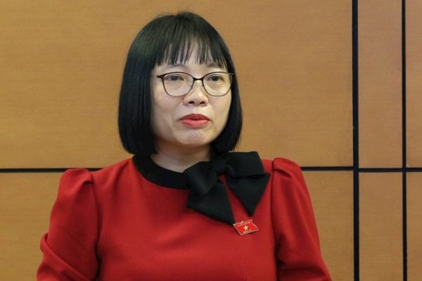 ‘Cần cơ chế kiểm soát khi cho phép viên chức ký hợp đồng ngoài cơ quan’