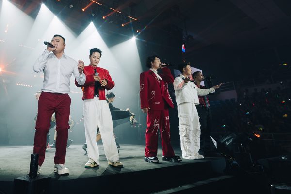 Dàn ‘Anh trai’ hát gây quỹ hỗ trợ vùng lũ lụt