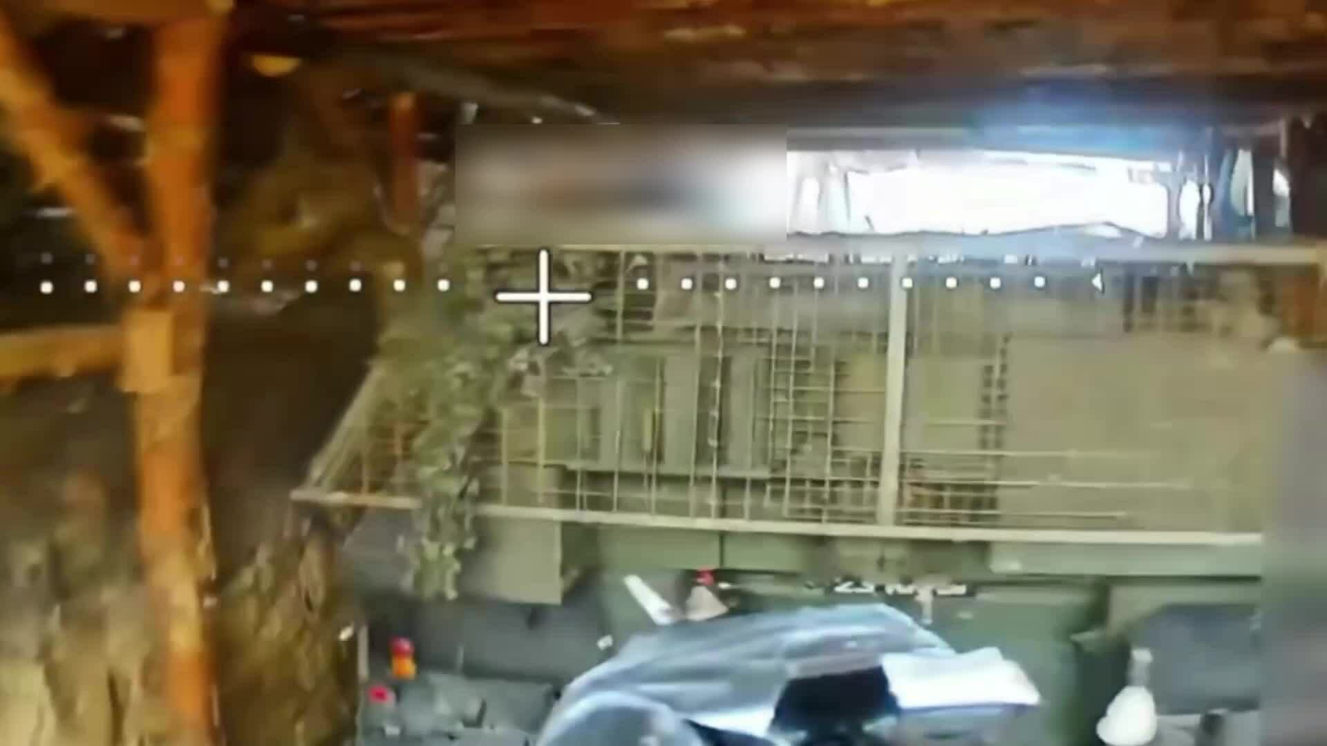 Drone cáp quang Nga luồn lưới, tập kích pháo triệu USD của Ukraine