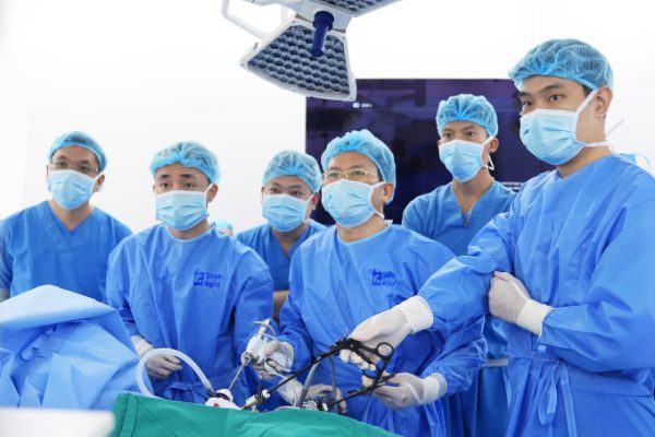 U tuyến thượng thận gây cao huyết áp ở thiếu nữ