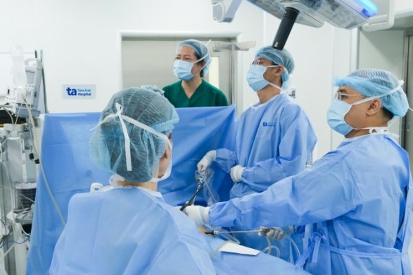 Viêm phúc mạc do vỡ ruột thừa: Nguyên nhân và biến chứng