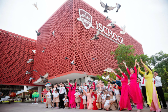 Hệ thống Trường Hội nhập Quốc tế iSchool thuộc tập đoàn. Ảnh: Nguyễn Hoàng