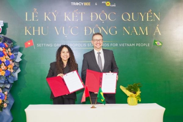 Tracybee: Mật ong vì sức khỏe cộng đồng từ tình yêu gia đình