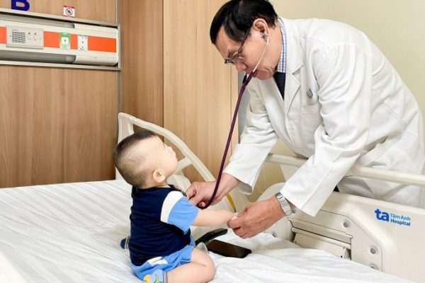 Hội chứng thận hư ở trẻ 11 tháng tuổi: Dấu hiệu và điều trị