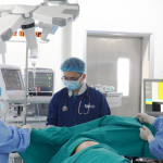 Khàn tiếng kéo dài: Dấu hiệu ung thư phổi?