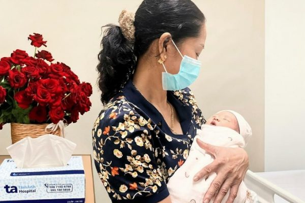 Cứu sống sản phụ chuyển dạ nguy hiểm, suýt vỡ tử cung