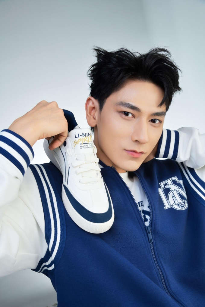 Đôi giày The Rizz được lên ý tưởng thiết kế bởi ca sĩ Isaac. Ảnh: Li-Ning