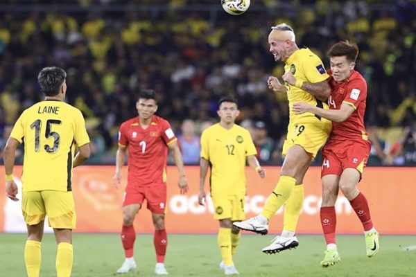 Malaysia thuê luật sư quốc tế kháng cáo án phạt FIFA