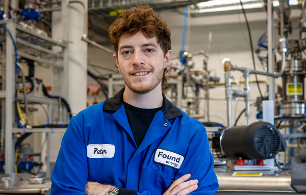 Startup Mỹ biến nhôm thành siêu nhiên liệu thay xăng, hiệu suất gấp 8 hydrogen