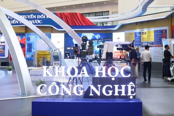 Ưu tiên công nghệ quốc phòng: Kiểm soát công nghệ lạc hậu