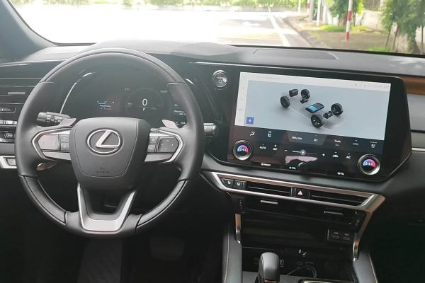 Lexus RX 350h Premium: Đánh giá xe sang cho người tinh tế