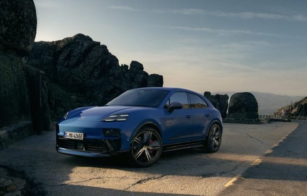 Porsche: Lợi nhuận giảm 99% do đầu tư xe điện