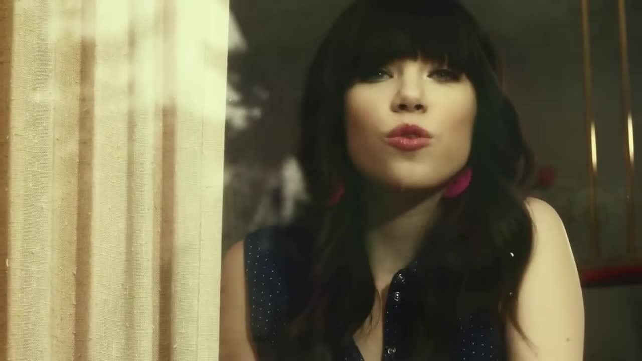 MV"Call Me Maybe" của Carly Rae Jepsen