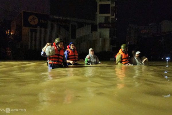 Lũ sông Bồ: Đỉnh lũ lịch sử ngang bằng năm 2020