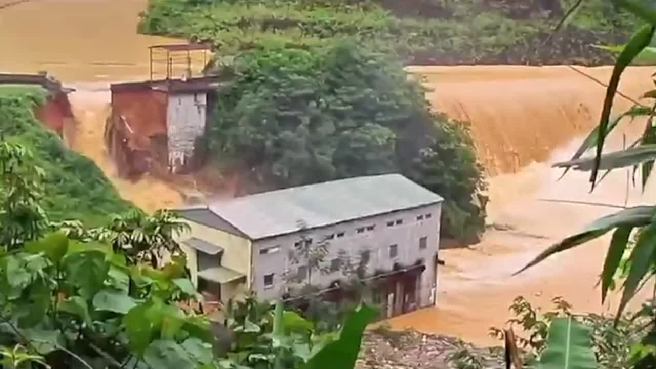 Người dân Lạng Sơn hoang mang vì vỡ đập