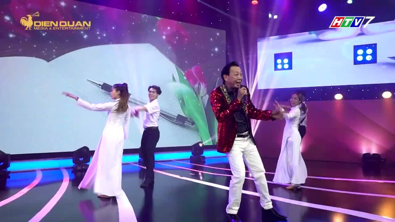 Nhạc sĩ Thế Hiển hát "Tóc em đuôi gà" năm 2021