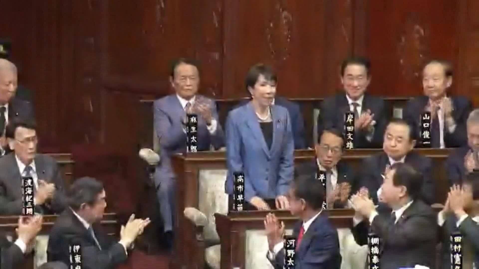 Nhật Bản có nữ thủ tướng đầu tiên