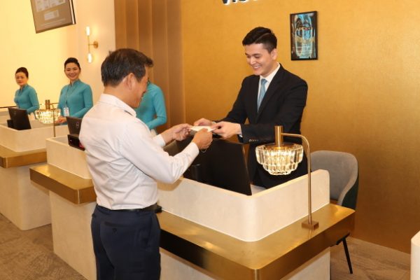 Check-in Thương Gia: Mô hình mới tại phòng chờ sân bay Việt