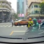 Tai nạn ôtô: Xe rẽ trái đâm người đi bộ qua đường