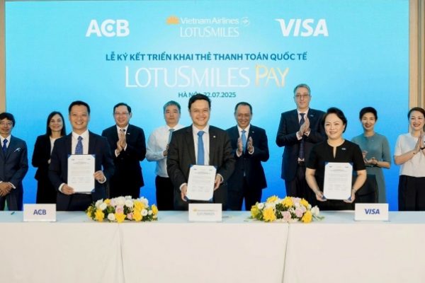Lotusmiles Pay: Tích điểm dặm bay và thanh toán dễ dàng