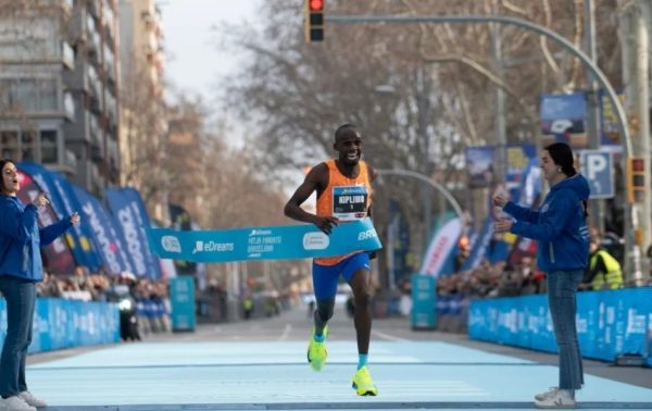 Kiplimo nhắm mục tiêu sub2 tại Chicago Marathon 2025