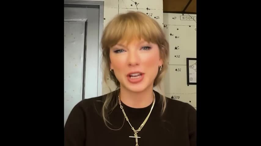 Taylor Swift so sánh hai album gần nhất
