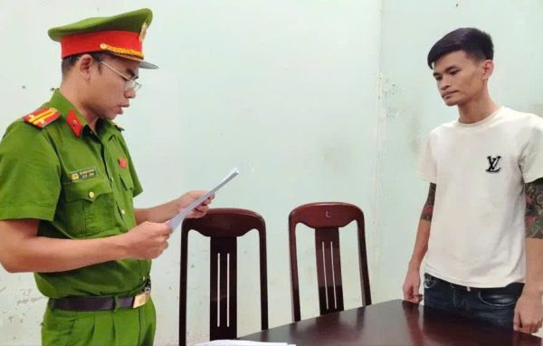 Thanh niên đánh thai phụ vì mì tôm đắt tiếp tục gây rối