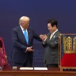 Tổng thống Hàn Quốc tặng Trump bản sao vương miện cổ: Tin tức quốc tế