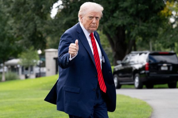 Sức khỏe ông Trump “xuất sắc”: Báo cáo từ bác sĩ Nhà Trắng