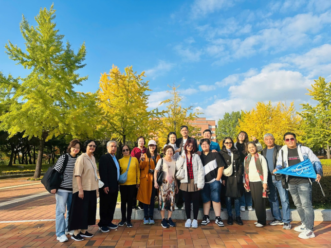 Chuyến du lịch suôn sẻ bắt đầu từ việc xin thủ tục cấp visa thành công. Ảnh: TransViet