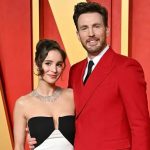 Chris Evans: Hé lộ chuyện tình bí mật của ‘Đội trưởng Mỹ’