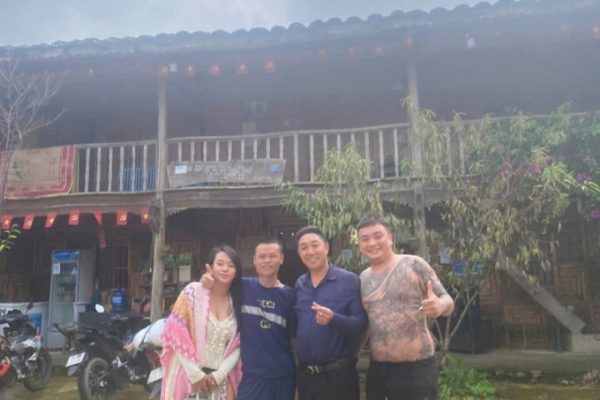 Cà phê, khách sạn miễn phí giúp đỡ khách du lịch bị mắc kẹt