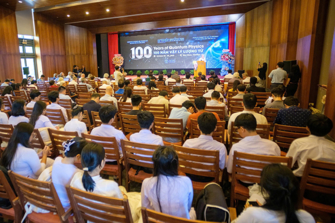 Hội thảo quy tụ 80 giáo sư, nhà khoa học đến từ 14 quốc gia. Ảnh: ICISE