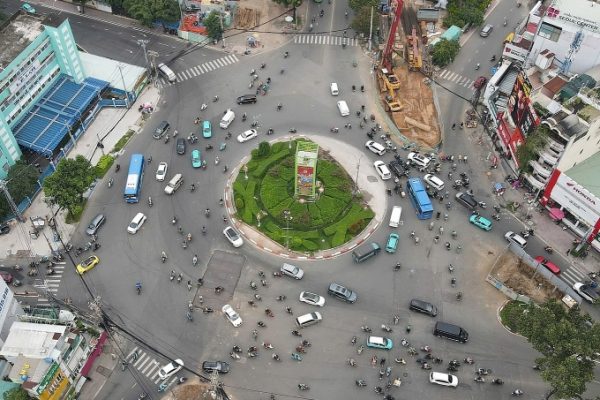 Metro Bến Thành – Tham Lương: Xén vòng xoay Dân Chủ