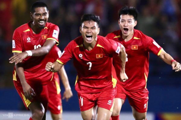 Việt Nam vs Nepal: Chờ đợi cơn mưa bàn thắng từ thầy trò Kim Sang-sik